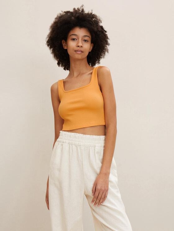 TOM TAILOR Cropped top with a ribbed texture