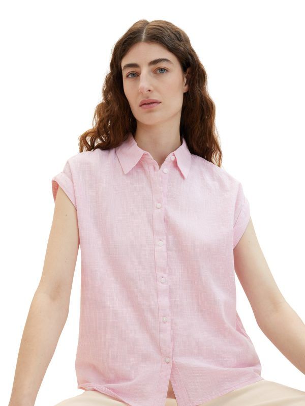 BLOUSE WITH COLLAR
